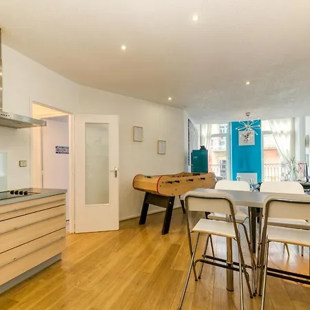 Apartment L'elegance- Centre Historique- Confort- Netflix- Marche Frais Et Local