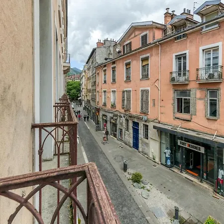 L'elegance- Centre Historique- Confort- Netflix- Marche Frais Et Local * غرونوبل
