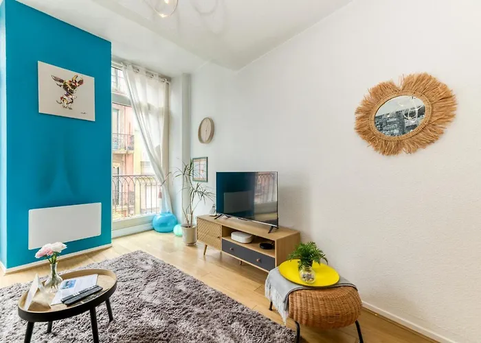 L'elegance- Centre Historique- Confort- Netflix- Marche Frais Et Local * غرونوبل