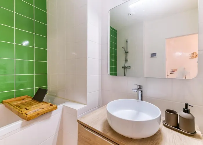 L'elegance- Centre Historique- Confort- Netflix- Marche Frais Et Local * غرونوبل
