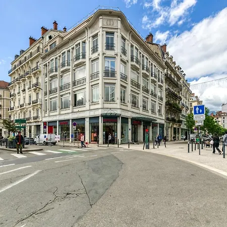 L'elegance- Centre Historique- Confort- Netflix- Marche Frais Et Local アパート *